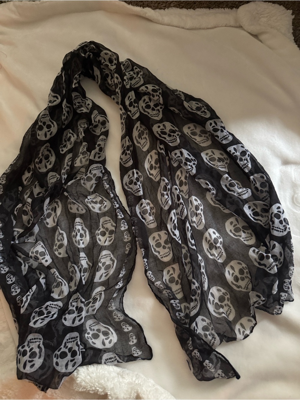 Black Skull Print Scarf